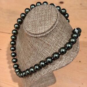 Costume Jewelry Faux Tahitian Black Pearl Necklace 18"